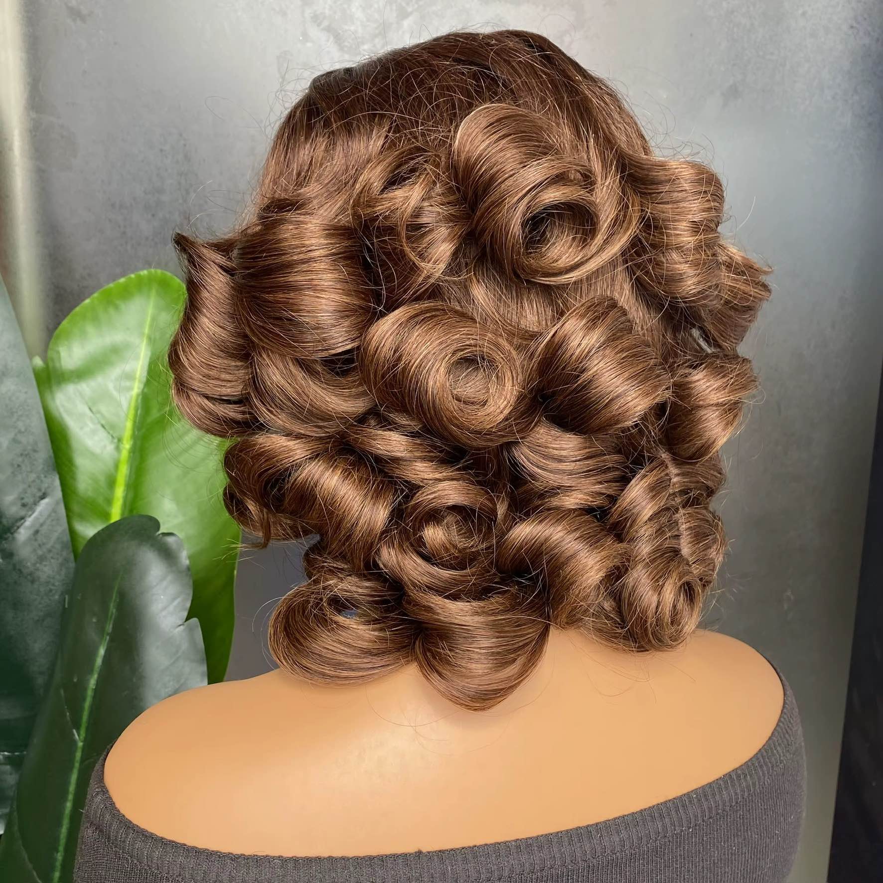 14” Brown short bouncy wig